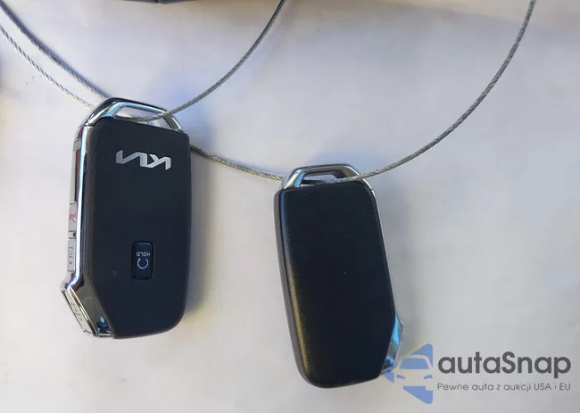 KNDJ53AU8P7884019: 43668402