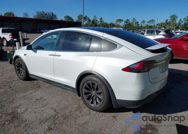 5YJXCBE21JF142694: 43668487