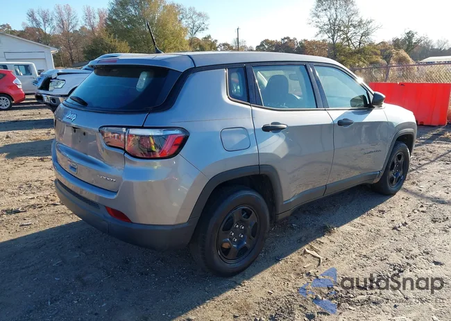 3C4NJCAB0JT193646: 43668574