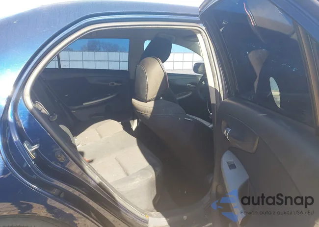 2T1BU4EE8DC127647: 43667916