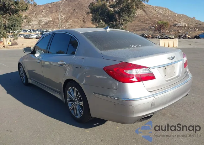 KMHGC4DD7CU196747: 43667985