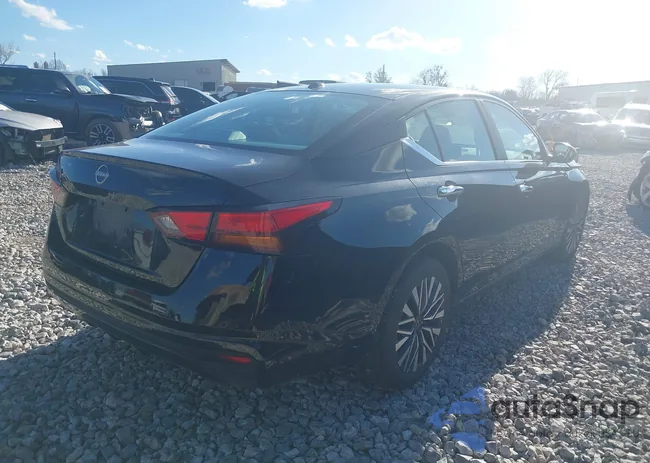 1N4BL4DV2SN316251: 43668125