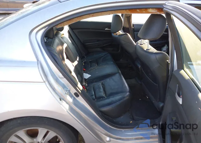 1HGCP2F63BA026011: 43669212