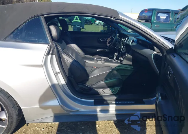 1FATP8UH1F5377560: 43669259