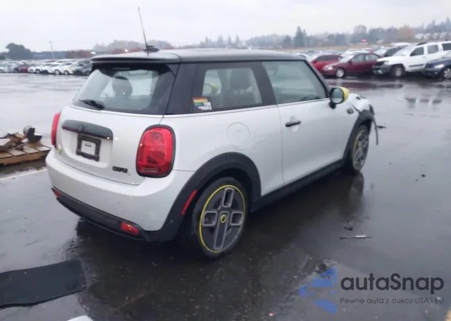 WMW13DJ03P2T63633: 43669688