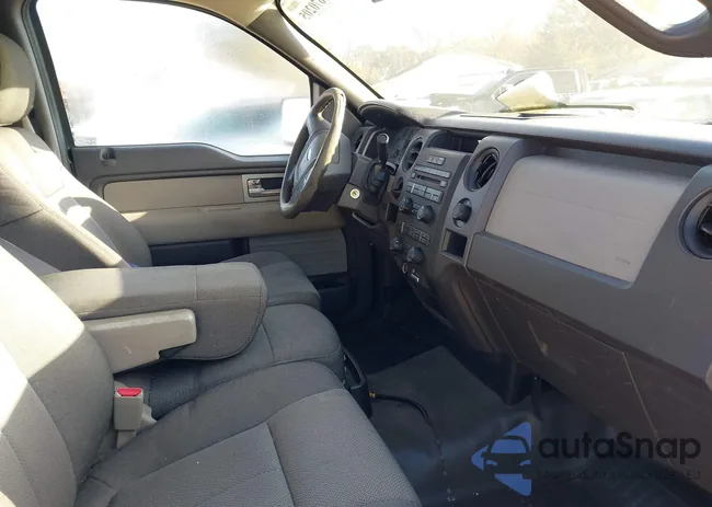 1FTMF1CWXAKC20385: 43670205