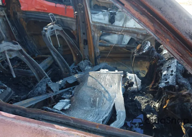 5XYP64GC0SG645233: 43670404