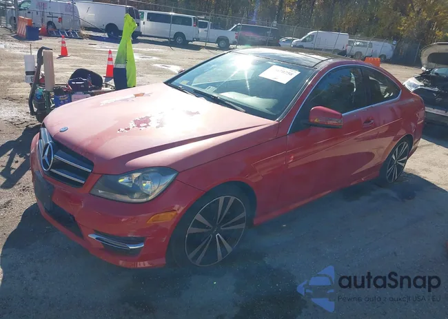 WDDGJ4HBXEG288865: 43670758