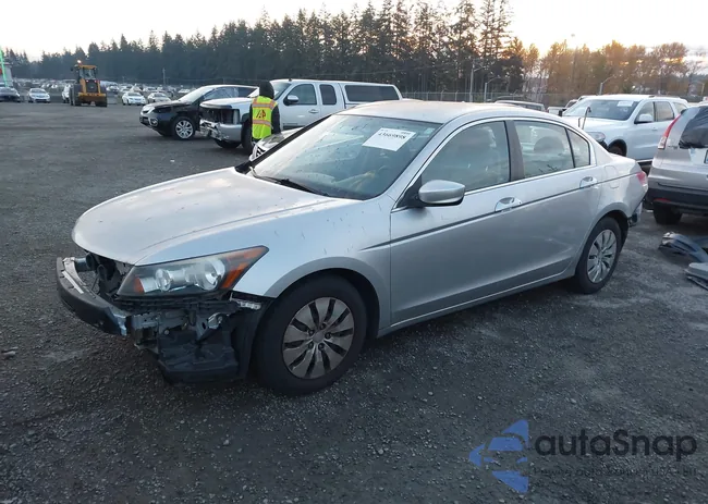 1HGCP2F30AA094710: 43669898