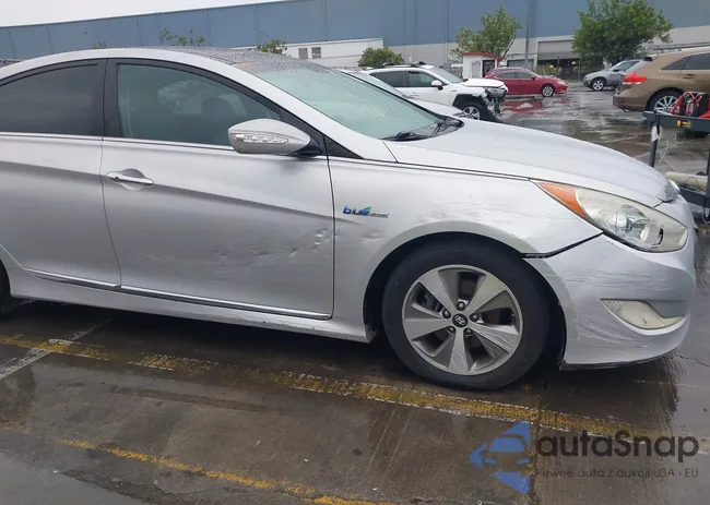 KMHEC4A49CA042375: 43670068