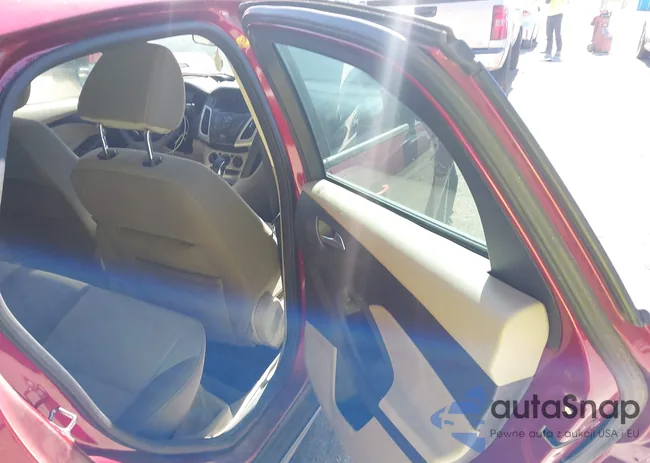 1FADP3F22DL106967: 43671230