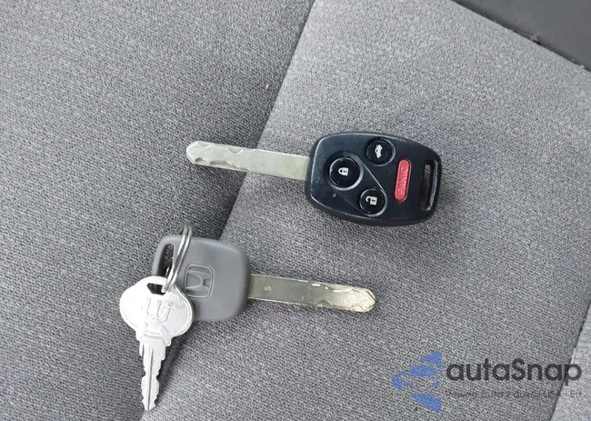 1HGCP26359A032747: 43671331