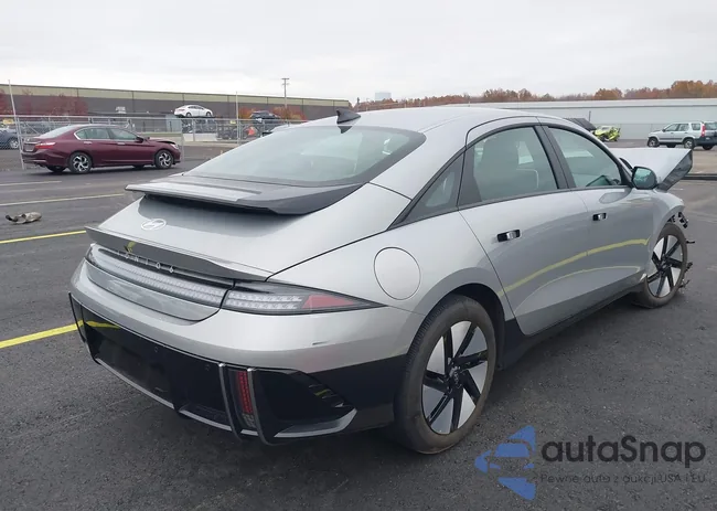 KMHM24AC3SA083881: 43671587