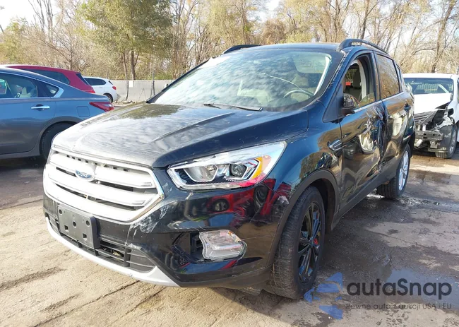 1FMCU0HD8JUC47331: 43671769