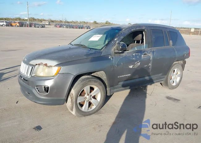 1C4NJCBA8CD543961: 43670841