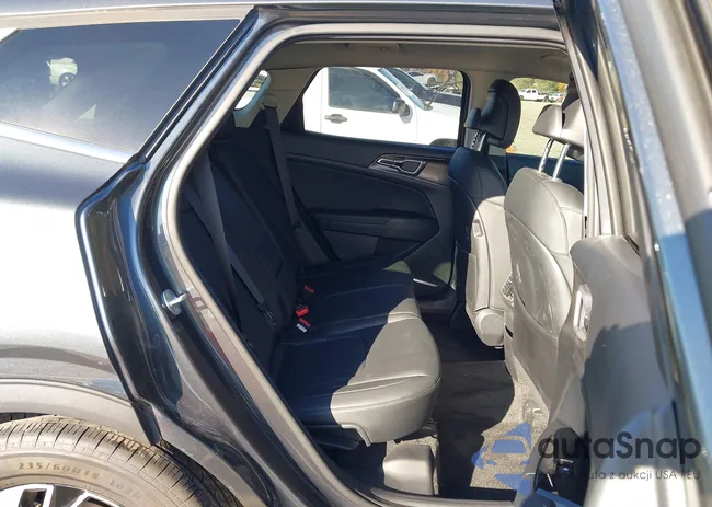 KNDPV3DF9R7246095: 43670933