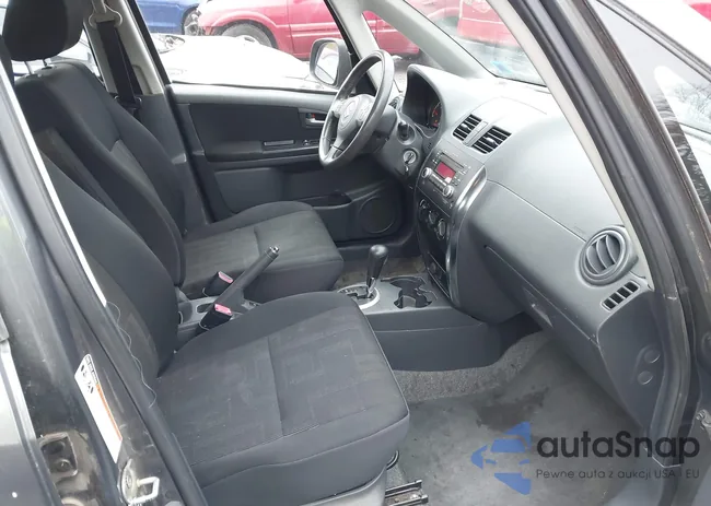 JS2YB5A30B6304955: 43670996