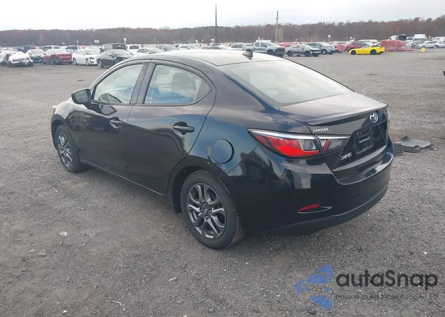 3MYDLBYV6KY504230: 43671101