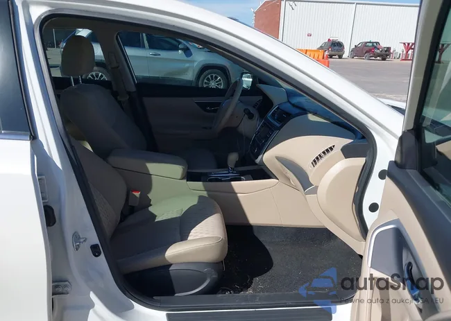 1N4AL3AP2GC196241: 43672473