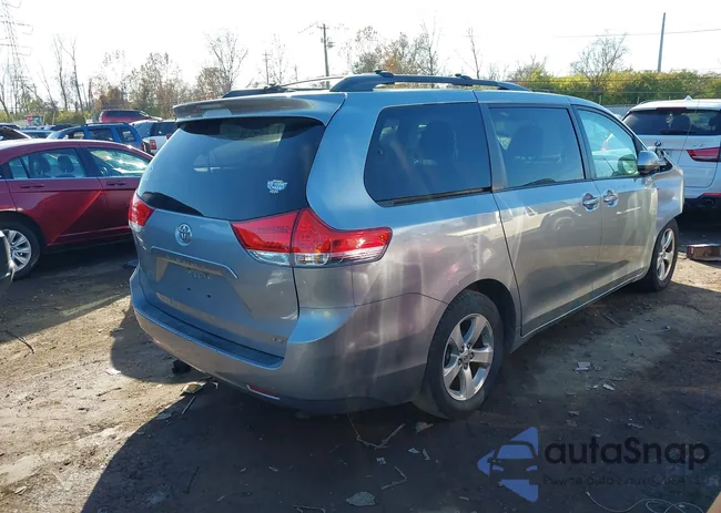 5TDKK3DC2DS372953: 43672495