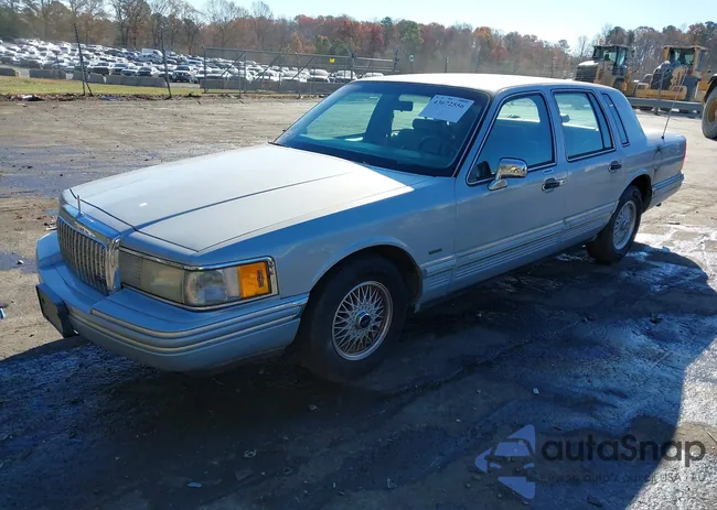 1LNLM81W3RY700897: 43672556