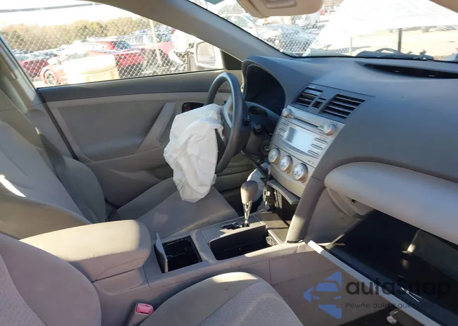 4T4BF3EK0BR184792: 43671978