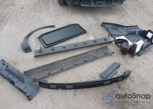 JS2YB413085109916: 43672003