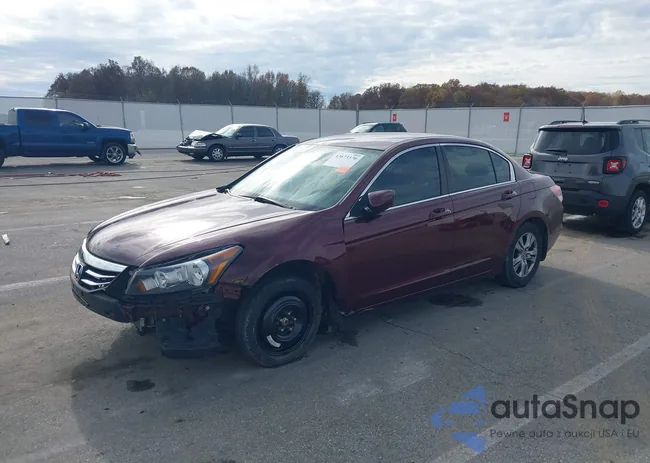 1HGCP2F48CA221621: 43673370