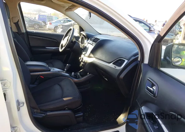 3C4PDCBB8DT660931: 43672893