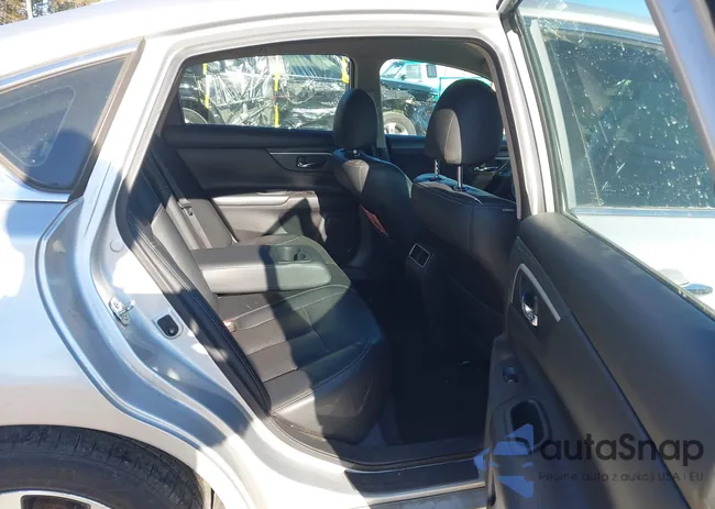 1N4AL3APXHC227561: 43673023