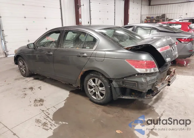 1HGCP2F42BA001941: 43674570