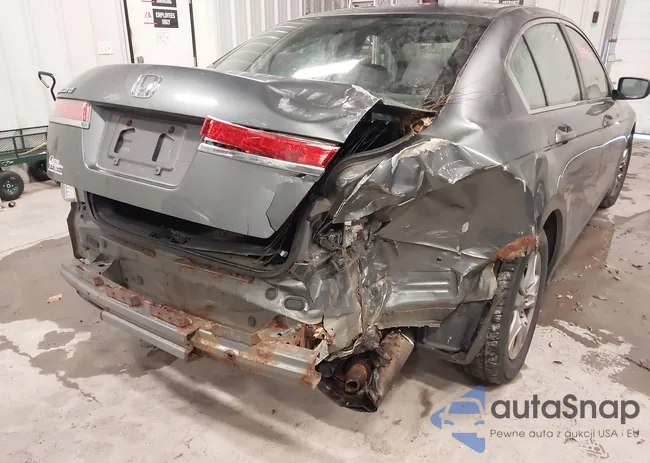 1HGCP2F42BA001941: 43674570