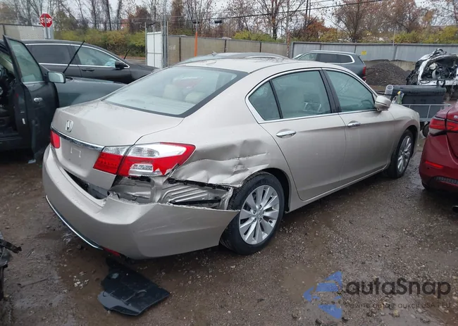 1HGCR2F82EA060702: 43674651