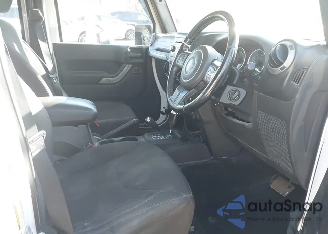 1C4BJWKG6FL690850: 43674655