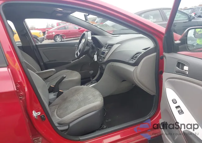 KMHCT4AE5GU093733: 43673989