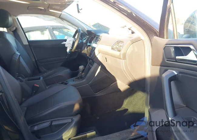 3VV3B7AX0JM187705: 43674121