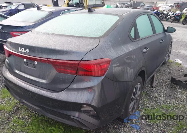 3KPF24AD9RE814178: 43675586