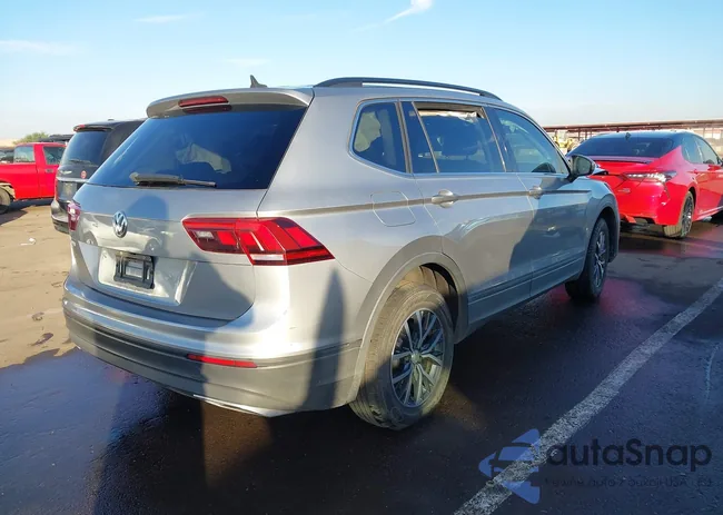 3VV3B7AX6KM161241: 43675704