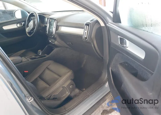 YV4162UK9M2420714: 43674885