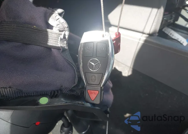 WDDGF8BB3BR176930: 43675017