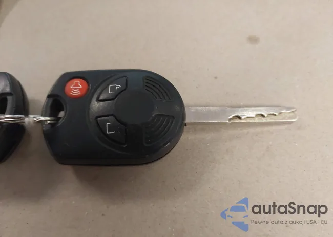 1FMCU9GX5DUD35208: 43675101