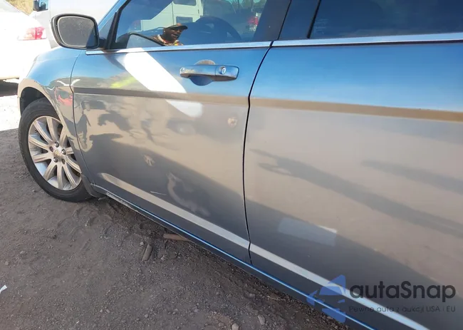 1C3BC1FB2BN585673: 43675132