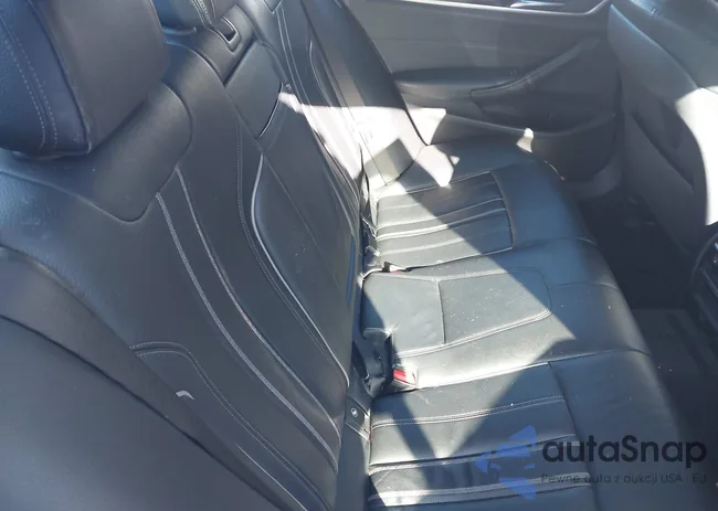 WBAJE7C55JWD52074: 43676257