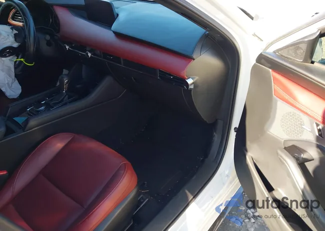 JM1BPBML2M1339380: 43676344