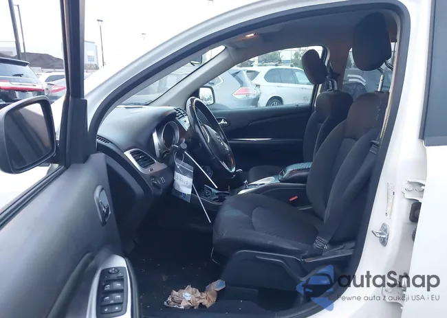 3C4PDCABXJT242559: 43676347