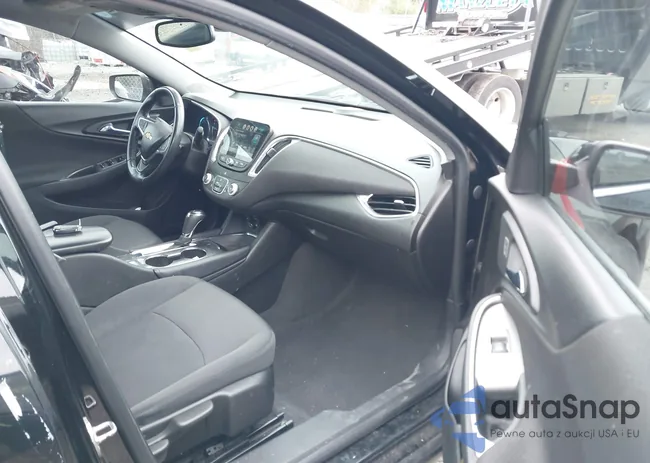 1G1ZD5ST3JF128028: 43676515