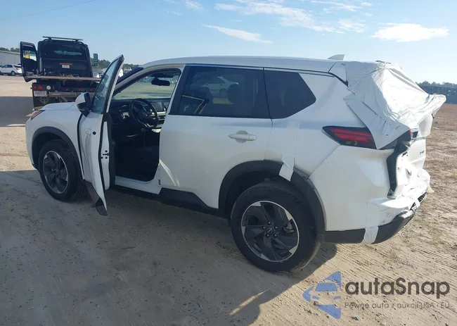 5N1BT3BA8RC709600: 43676600