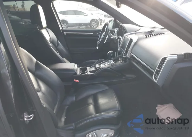 WP1AE2A20HLA74657: 43675995