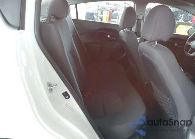 KNADM4A35D6211586: 43676053