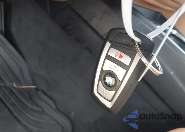 WBA8Z9C57JB220551: 43677229